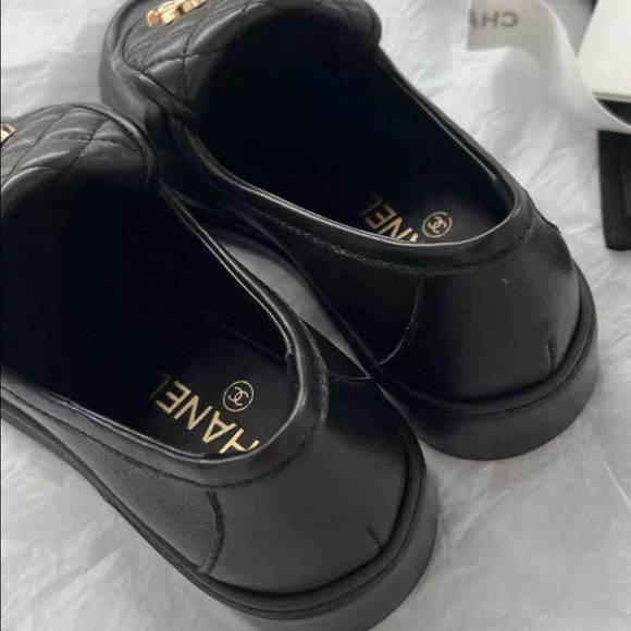 CHANEL Black Loafers with Gold Accents - Picture 2 of 4